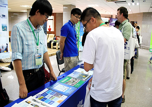 金年会科技应邀参加第十三届国际古湖沼学研讨会6.jpg